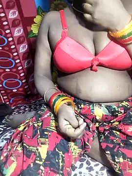 PRIYAGOYAL online show from February 12, 6:47 pm