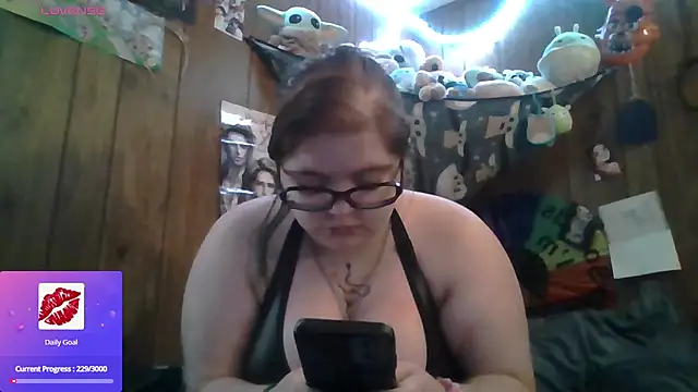 Snapshot of thatskarma chatting on July 31, 5:18 am thatskarma online show from July 31, 5:18 am