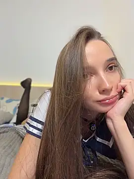 Snapshot of AnnyShore chatting on June 14, 2:24 am AnnyShore online show from June 14, 2:24 am