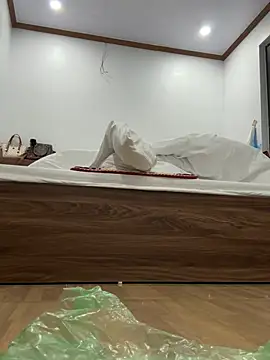 cuty lusy online show from February 24, 12:03 pm