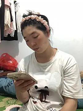 Snapshot of cuty_lusy chatting on May 23, 3:01 am cuty lusy online show from May 23, 3:01 am