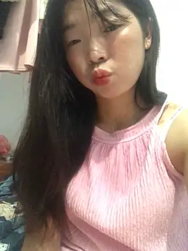 Snapshot of cuty_lusy chatting on June 5, 11:54 pm cuty lusy online show from June 5, 11:54 pm