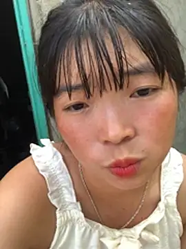 Snapshot of cuty_lusy chatting on June 18, 9:14 am cuty lusy online show from June 18, 9:14 am