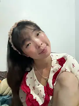 Snapshot of cuty_lusy chatting on July 3, 12:55 pm cuty lusy online show from July 3, 12:55 pm
