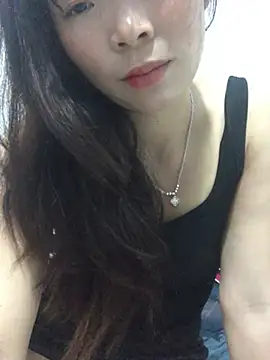 Snapshot of cuty_lusy chatting on July 5, 1:12 am cuty lusy online show from July 5, 1:12 am