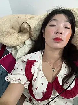Snapshot of cuty_lusy chatting on July 31, 1:05 am cuty lusy online show from July 31, 1:05 am