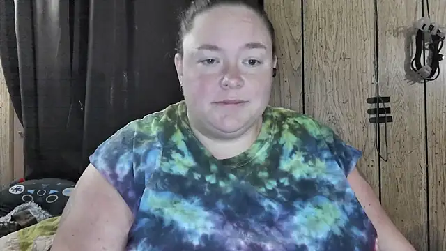 Snapshot of ladylynn13 chatting on June 16, 8:55 pm ladylynn13 online show from June 16, 8:55 pm
