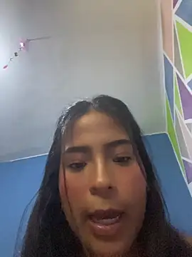 Snapshot of BabyFoxy chatting on May 5, 5:04 am BabyFoxy online show from May 5, 5:04 am