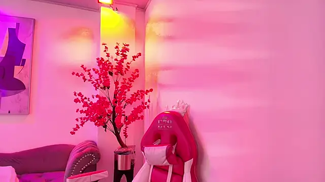 Chloe dolly online show from March 15, 11:05 am