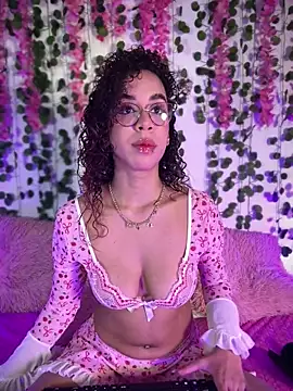 Woo isDaphne online show from February 27, 11:05 pm