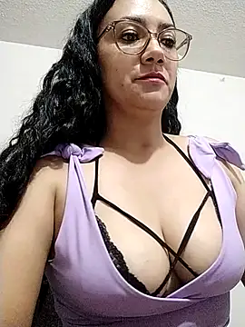 Salma-sweet online show from March 4, 2:17 am