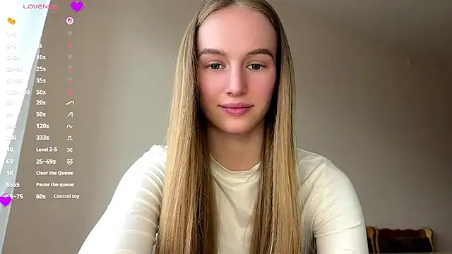 Snapshot of Viktoria_Vibes chatting on May 28, 3:20 pm Viktoria Vibes online show from May 28, 3:20 pm