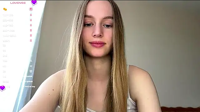 Snapshot of Viktoria_Vibes chatting on June 15, 3:14 pm Viktoria Vibes online show from June 15, 3:14 pm