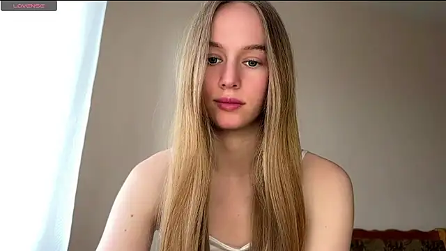 Snapshot of Viktoria_Vibes chatting on June 17, 3:02 pm Viktoria Vibes online show from June 17, 3:02 pm