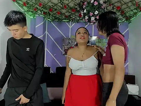 Lizeth hot2002 online show from February 14, 1:24 am