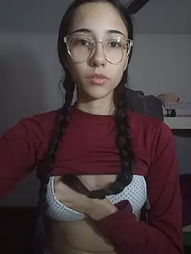 isaaabelaaa online show from March 6, 1:40 pm