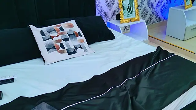 Mia Reize online show from March 11, 12:33 pm