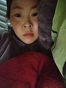 Snapshot of Yiyoongg chatting on May 26, 11:34 pm Yiyoongg online show from May 26, 11:34 pm