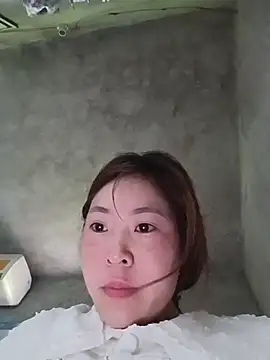 Snapshot of Yiyoongg chatting on June 29, 10:15 am Yiyoongg online show from June 29, 10:15 am