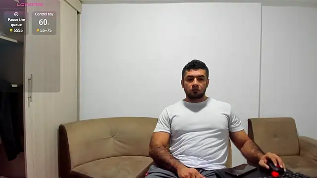 Snapshot of jhustin_marcius chatting on February 27, 11:04 pm jhustin marcius online show from February 27, 11:04 pm