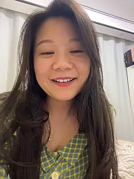 Snapshot of DDoo21 chatting on June 22, 1:30 pm DDoo21 online show from June 22, 1:30 pm