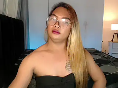 Snapshot of Ur_Sexybuttercup69 chatting on March 10, 10:20 am Ur Sexybuttercup69 online show from March 10, 10:20 am