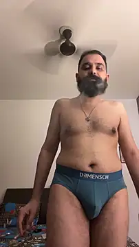 beerboy2222 online show from June 12, 7:35 pm