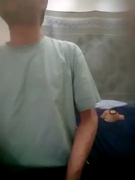 Snapshot of hotmanjugueton chatting on March 5, 4:08 am hotmanjugueton online show from March 5, 4:08 am