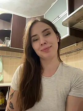 Snapshot of Arielle_Vade chatting on May 8, 6:24 pm Arielle Vade online show from May 8, 6:24 pm