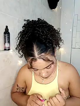 BrianaSweetxxx online show from March 13, 3:02 am