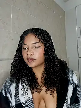 BrianaSweetxxx online show from April 28, 3:22 am