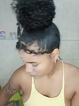 BrianaSweetxxx online show from July 26, 2:42 am