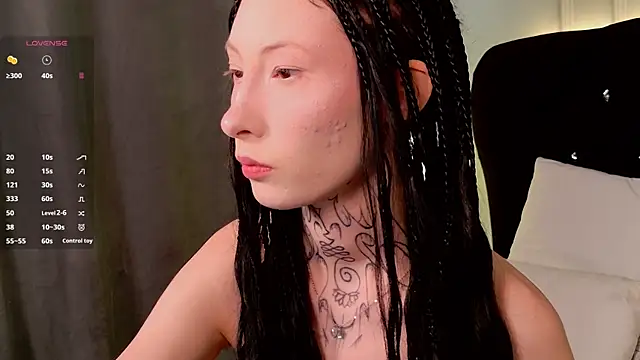 roxy morrison x online show from June 21, 3:31 am