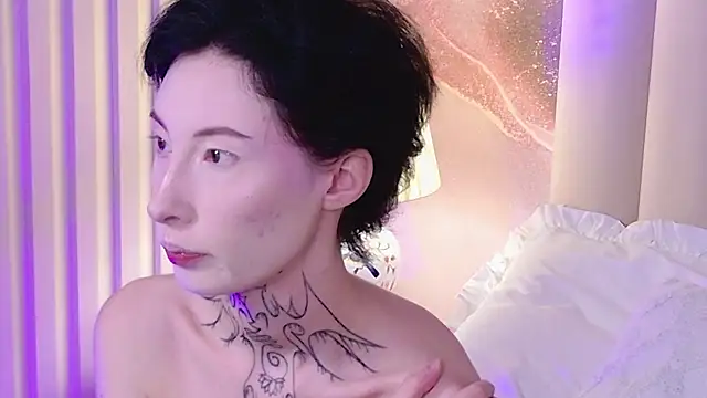 roxy morrison x online show from July 18, 3:33 am