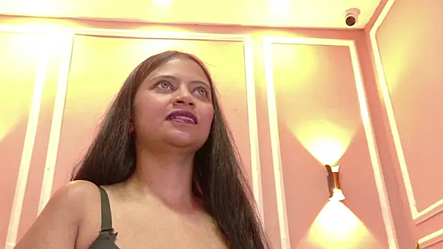 SuzyFox  online show from March 4, 8:48 pm