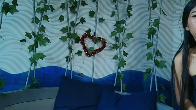 sophieBlair  online show from February 22, 7:01 pm