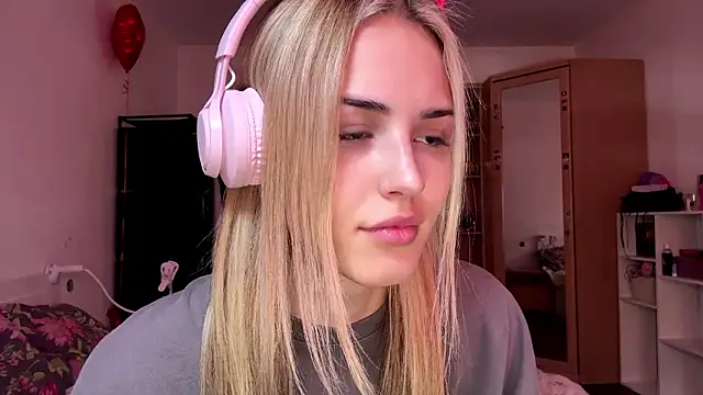 Evva mayy online show from March 5, 10:44 am