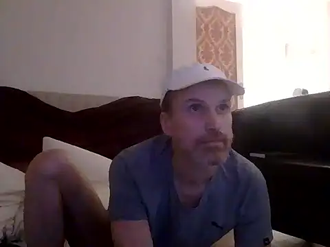 Mickredge online show from February 15, 1:57 am