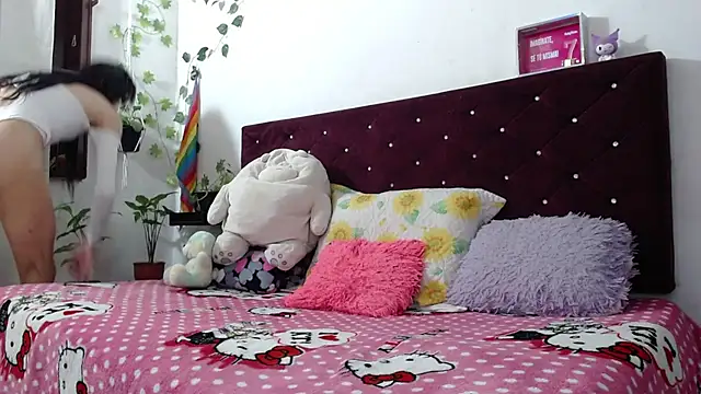 Saraanova1 online show from June 17, 2:47 am