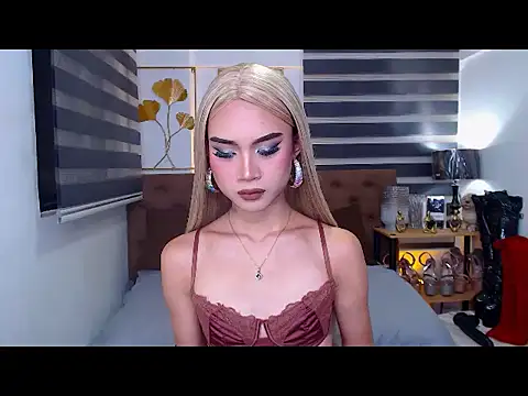 JuicyCockThea online show from June 18, 11:36 am