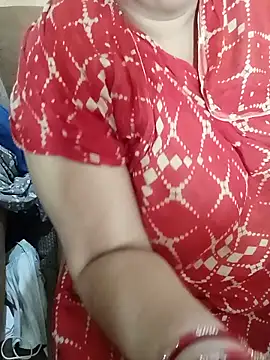Snapshot of Simran_008 chatting on May 19, 2:18 am Simran 008 online show from May 19, 2:18 am