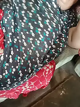 Snapshot of Simran_008 chatting on July 3, 3:57 am Simran 008 online show from July 3, 3:57 am