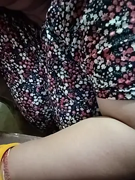 Snapshot of Simran_008 chatting on July 13, 4:54 pm Simran 008 online show from July 13, 4:54 pm