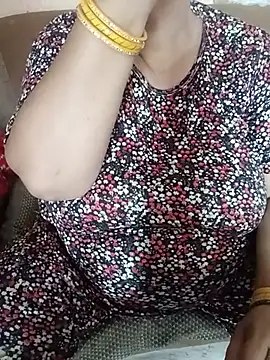 Snapshot of Simran_008 chatting on July 16, 2:39 am Simran 008 online show from July 16, 2:39 am
