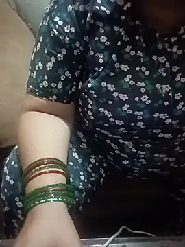 Snapshot of Simran_008 chatting on July 28, 2:13 pm Simran 008 online show from July 28, 2:13 pm