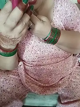 Snapshot of Simran_008 chatting on August 3, 3:05 am Simran 008 online show from August 3, 3:05 am