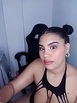 amandaa 21 online show from July 30, 3:27 am