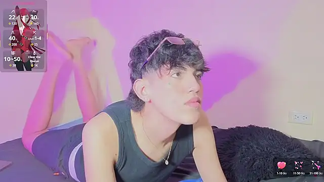 Snapshot of max_femboy chatting on July 12, 6:15 am max femboy online show from July 12, 6:15 am