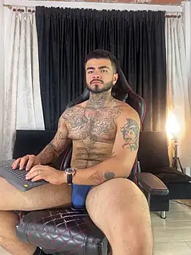 Snapshot of Benjii_Carter1 chatting on March 4, 4:29 am Benjii Carter1 online show from March 4, 4:29 am