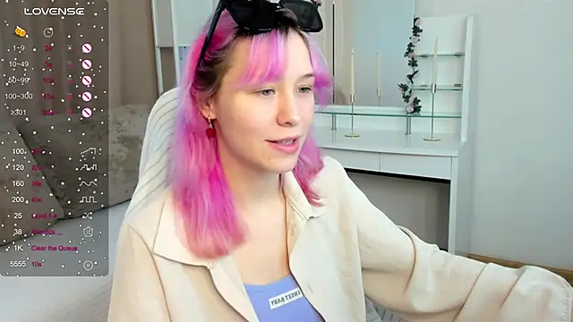 EmilyTrase online show from May 30, 1:57 am